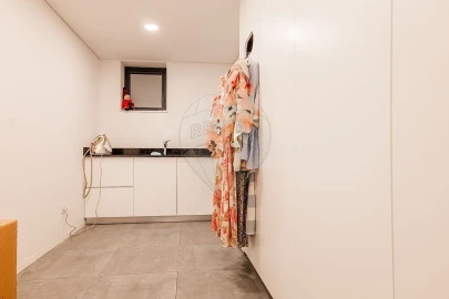 Moradia T4 para Venda em Creixomil