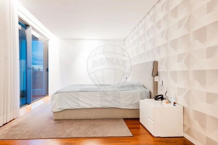 Moradia T4 para Venda em Creixomil Foto 10