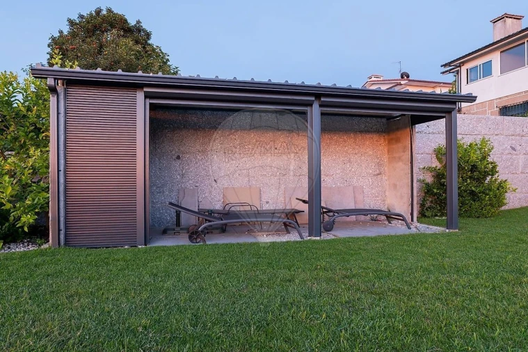 Moradia T4 para Venda em Creixomil Foto 44