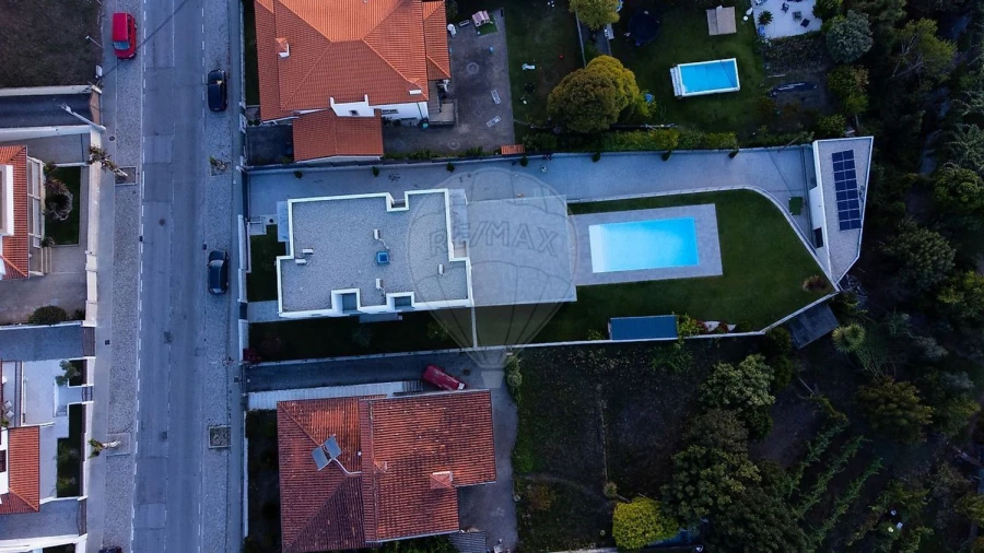 Moradia T4 para Venda em Creixomil Foto 46