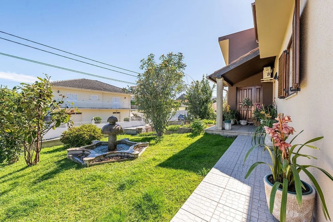 Moradia T4 para Venda em Galegos Foto 23