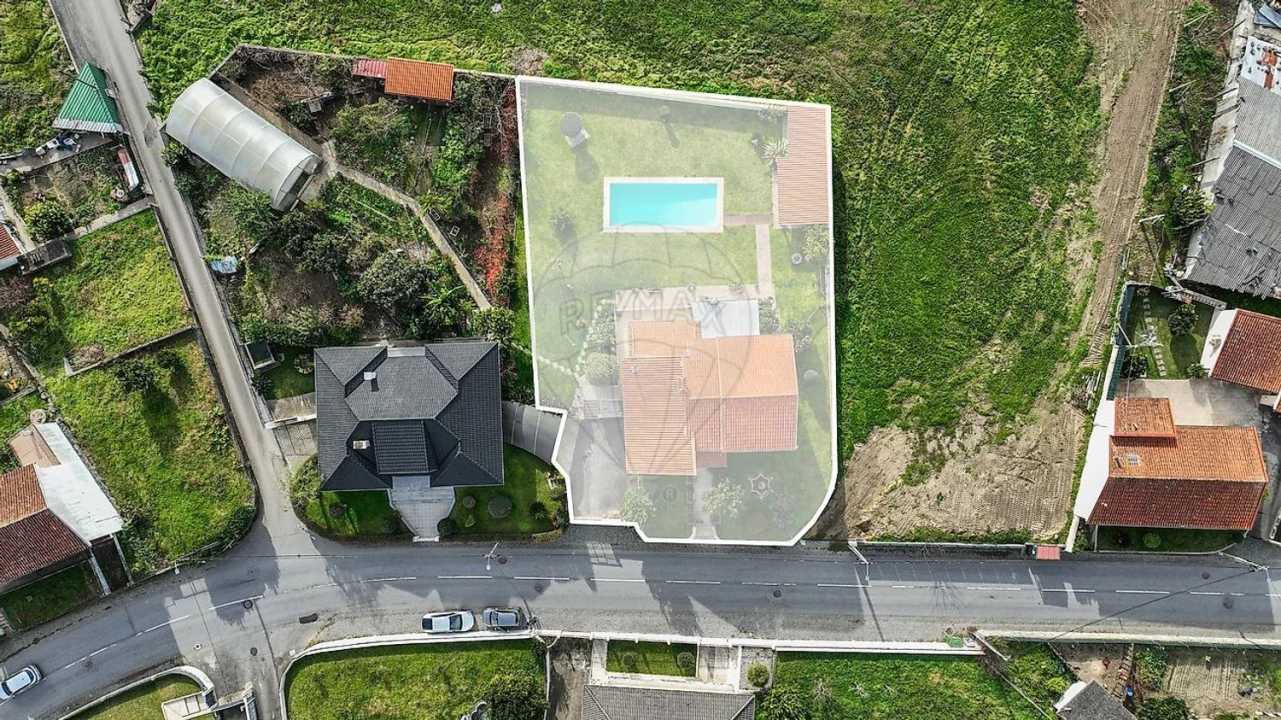 Moradia T4 para Venda em Galegos Foto 29