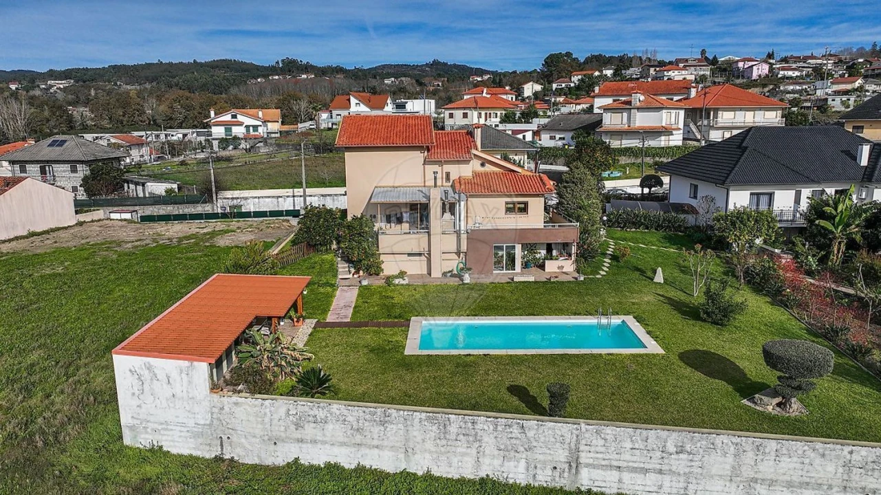 Moradia T4 para Venda em Galegos Foto 33