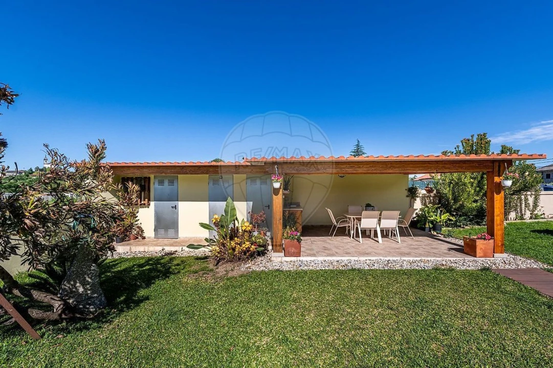 Moradia T4 para Venda em Galegos Foto 6