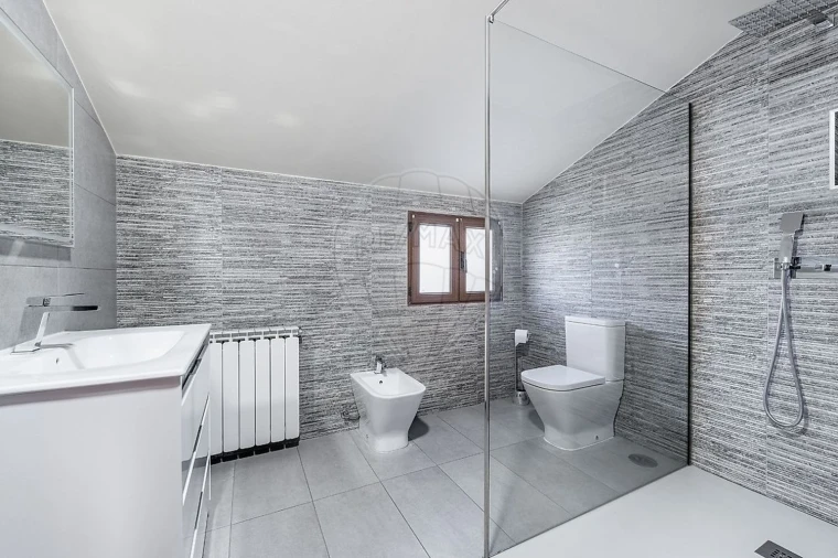 Moradia T4 para Venda em Galegos Foto 22