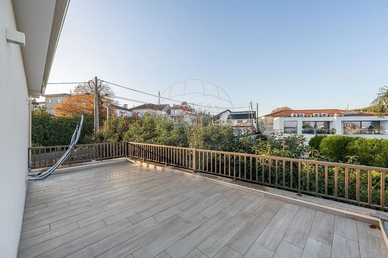 Moradia T3 para Venda em Idães Foto 29