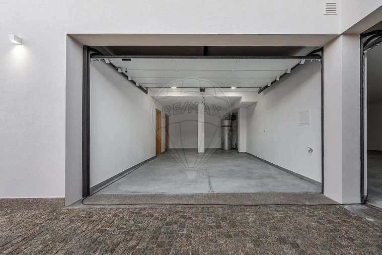 Moradia T3 para Venda em Idães Foto 32