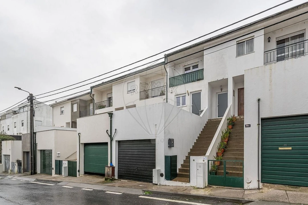 Moradia T3 para Venda em Selho (São Jorge) Foto 22