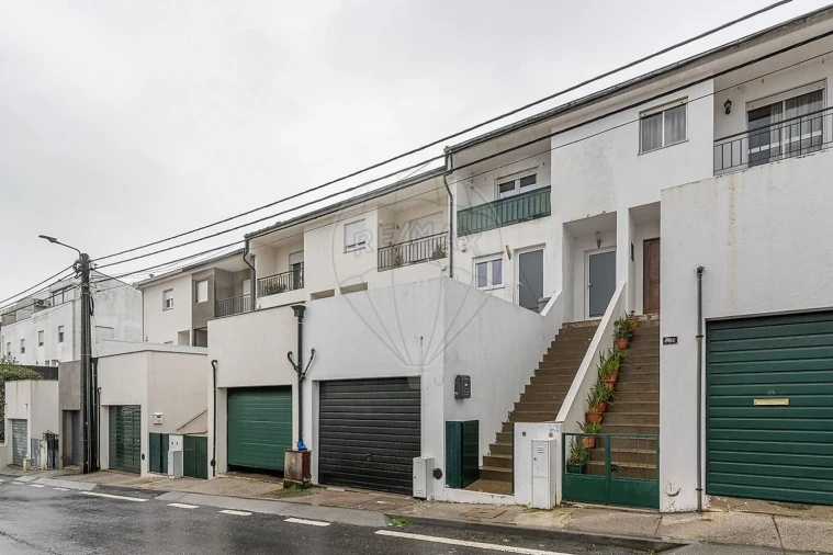 Moradia T3 para Venda em Selho (São Jorge) Foto 22