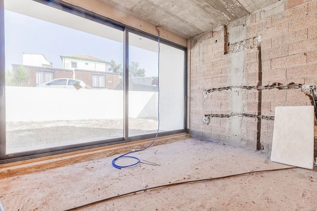 Moradia T4 para Venda em Brufe Foto 3