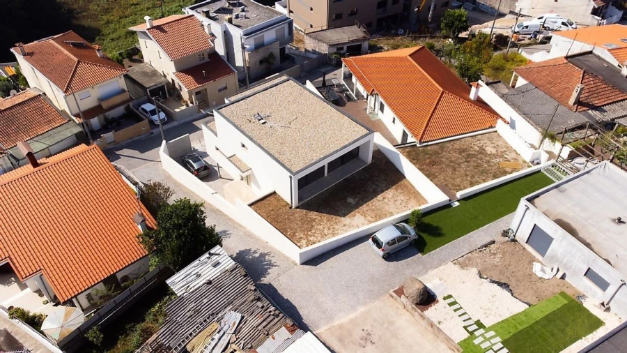 Moradia T4 para Venda em Brufe Foto 12