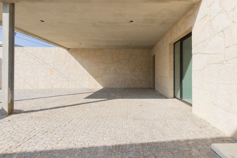 Moradia T4 para Venda em Brufe Foto 6