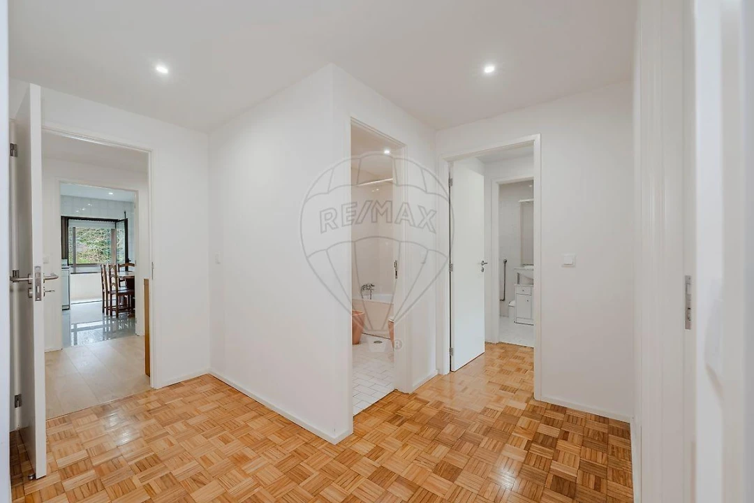 Apartamento T3 para Venda em Ferreiros e Gondizalves Foto 19