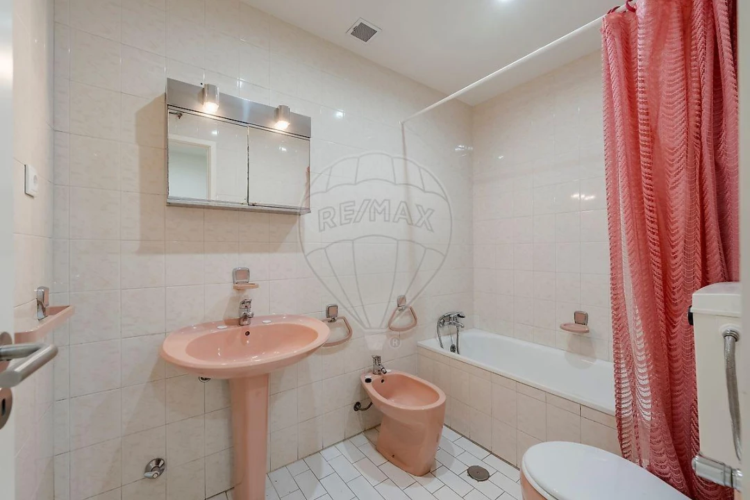 Apartamento T3 para Venda em Ferreiros e Gondizalves Foto 21
