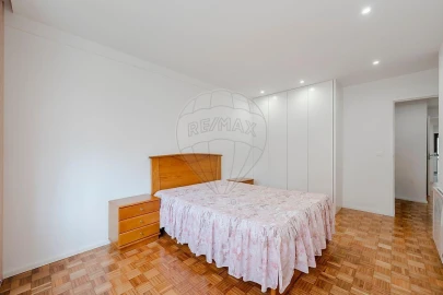 Apartamento T3 para Venda em Ferreiros e Gondizalves