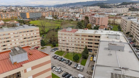 Apartamento T3 para Venda em Ferreiros e Gondizalves