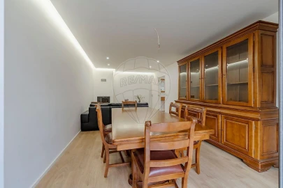 Apartamento T3 para Venda em Ferreiros e Gondizalves