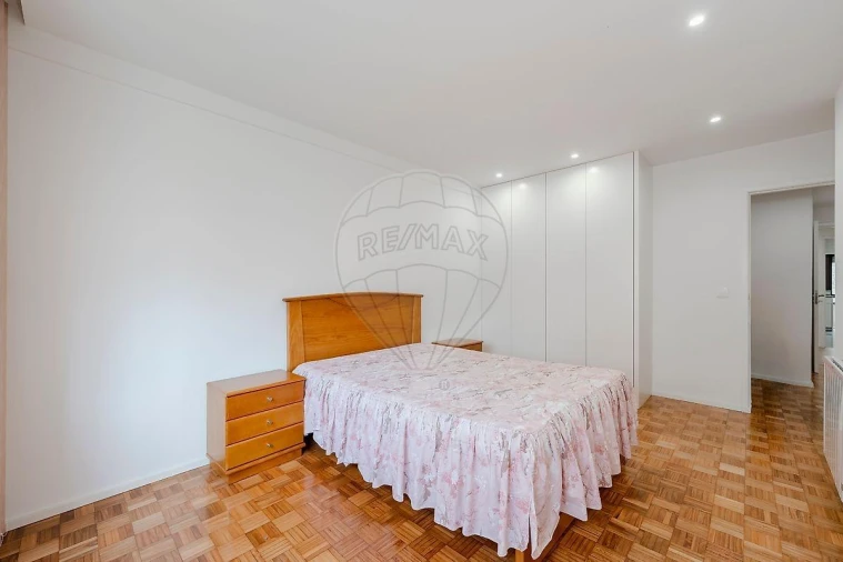 Apartamento T3 para Venda em Ferreiros e Gondizalves Foto 18