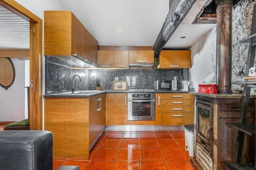 Moradia T2 para Venda em Morgade Foto 12