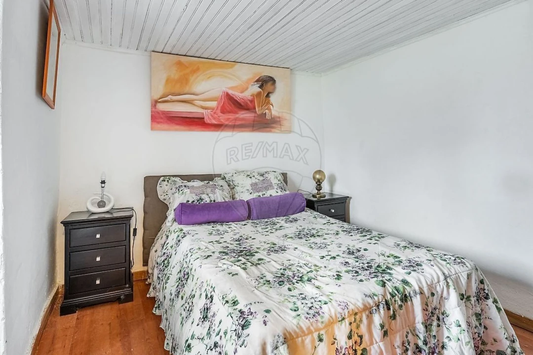 Moradia T2 para Venda em Morgade Foto 3