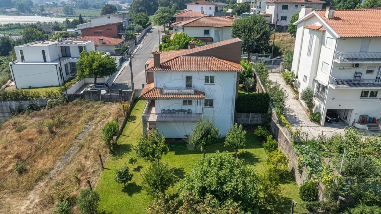 Moradia T4 para Venda em Águeda e Borralha Foto 10