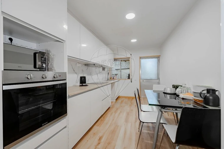 Apartamento T3 para Venda em Azurem Foto 2