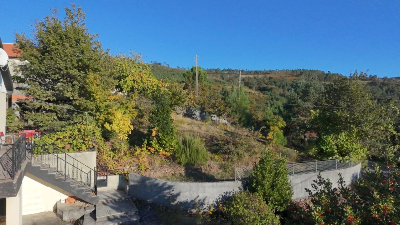 Moradia T3 para Venda em Covelo do Geres Foto 17