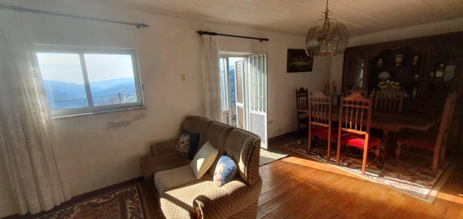 Moradia T3 para Venda em Covelo do Geres Foto 35