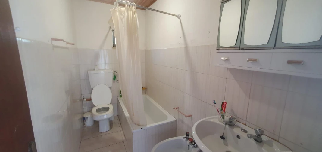 Moradia T3 para Venda em Covelo do Geres Foto 30