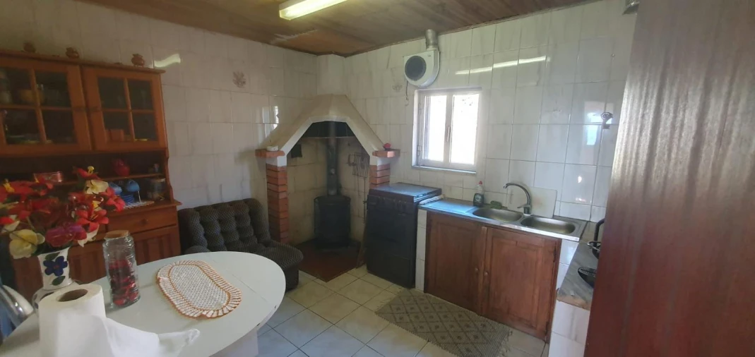 Moradia T3 para Venda em Covelo do Geres Foto 31