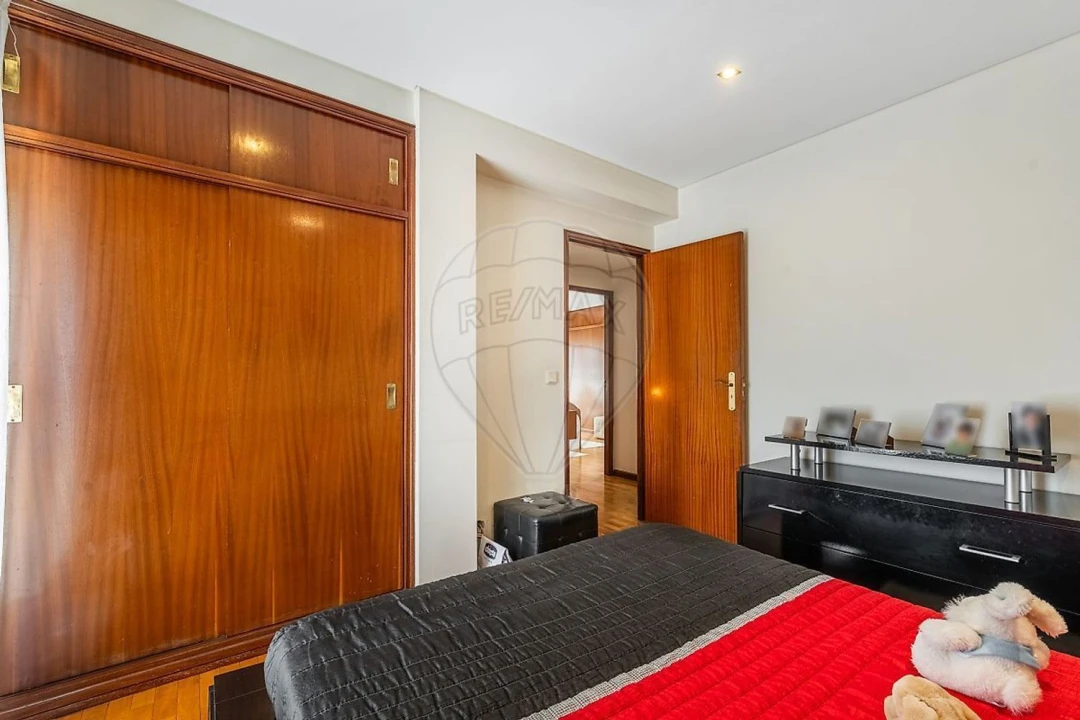 Apartamento T3 para Venda em Ferreiros e Gondizalves Foto 18