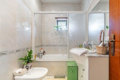 Apartamento T3 para Venda em Ferreiros e Gondizalves