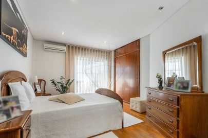 Apartamento T3 para Venda em Ferreiros e Gondizalves