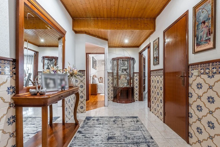 Apartamento T3 para Venda em Ferreiros e Gondizalves Foto 12