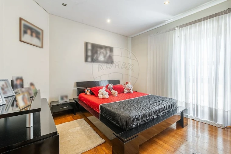 Apartamento T3 para Venda em Ferreiros e Gondizalves Foto 17
