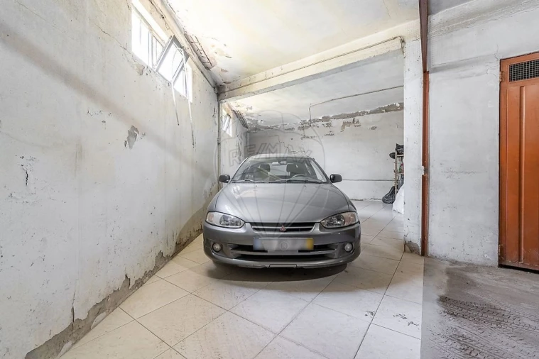 Apartamento T3 para Venda em Ferreiros e Gondizalves Foto 27