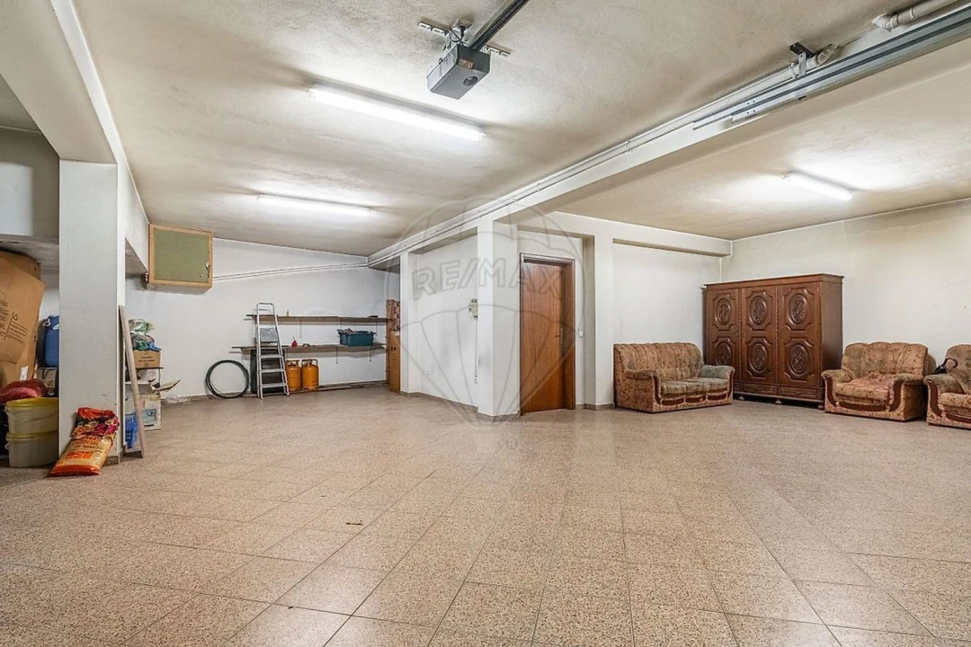 Moradia T4 para Venda em Azurem Foto 22