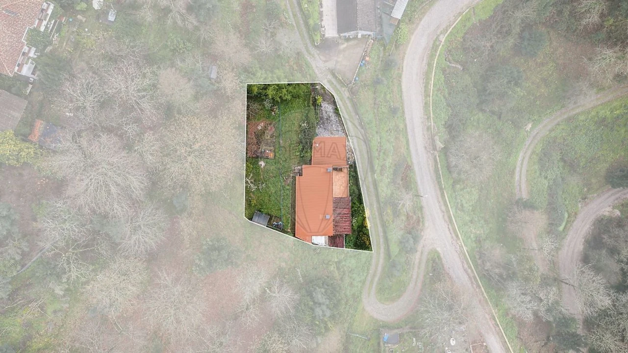 Moradia T4 para Venda em Moimenta Foto 4