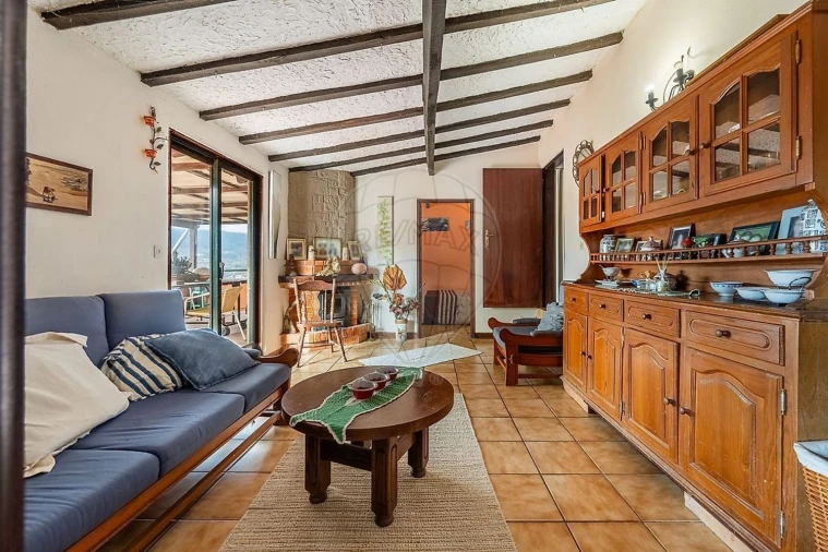 Moradia T4 para Venda em Moimenta Foto 38