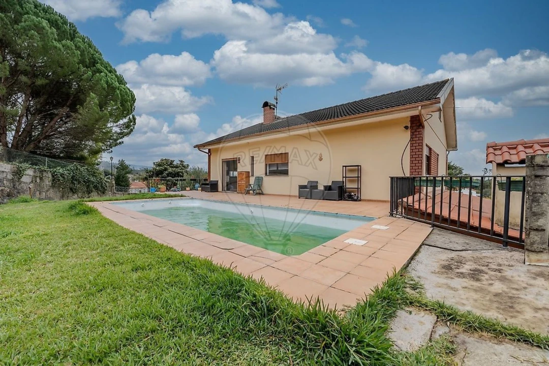 Moradia T3 para Venda em Valença, Cristelo Covo e Arão Foto 1