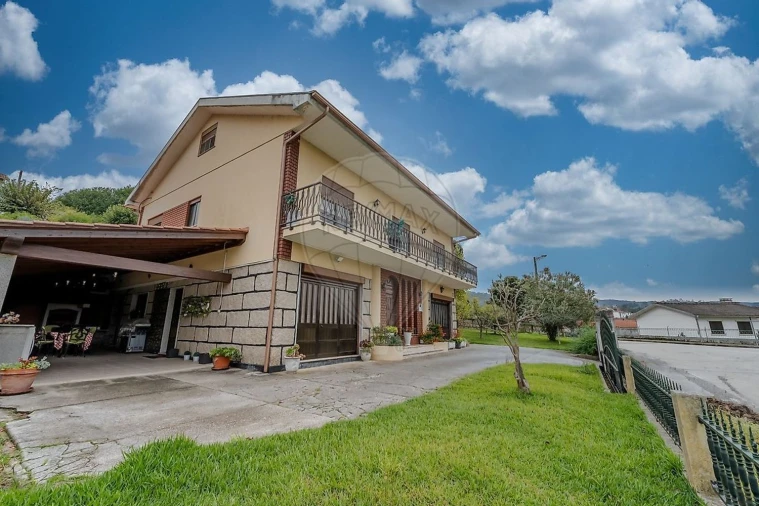 Moradia T3 para Venda em Valença, Cristelo Covo e Arão Foto 1