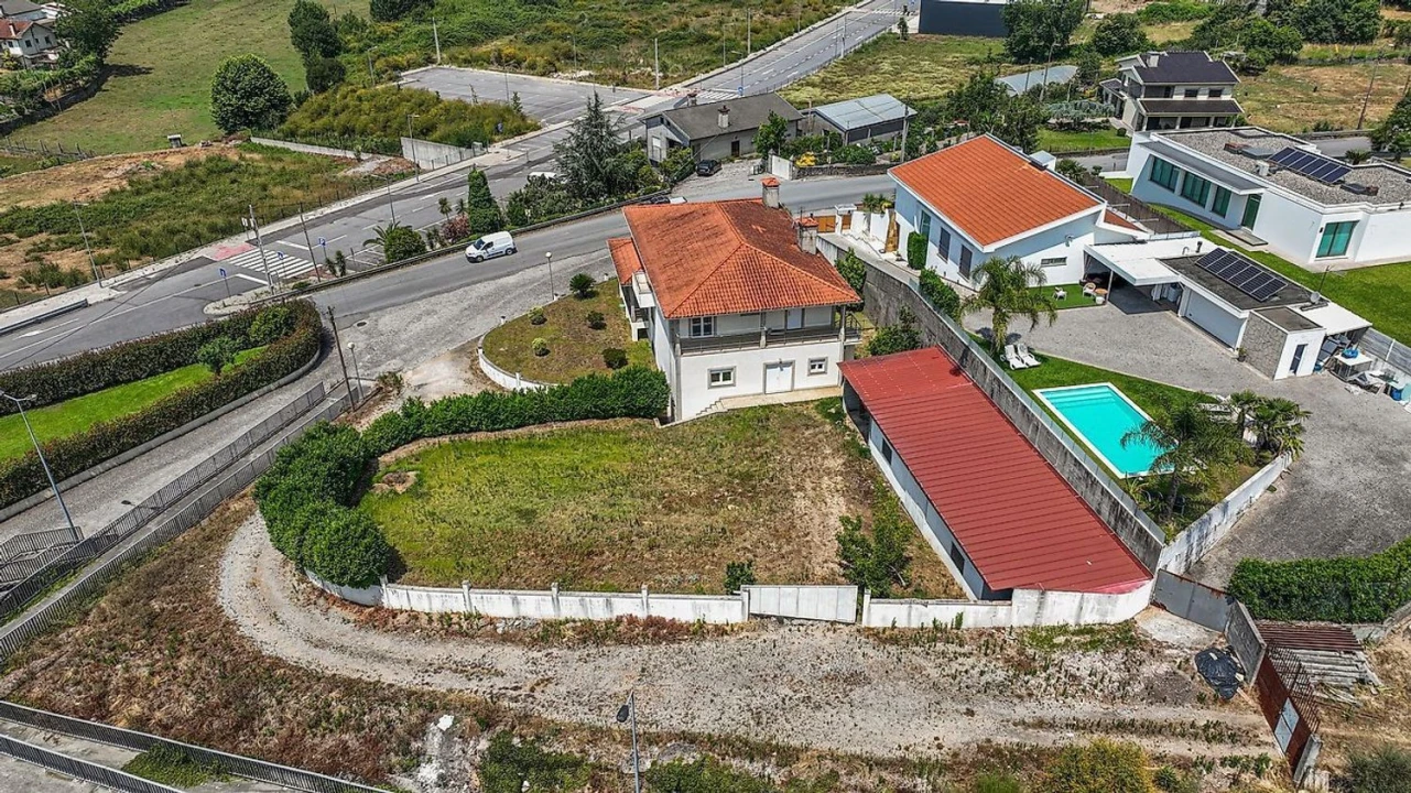 Moradia T3 para Venda em Vilaça e Fradelos Foto 10