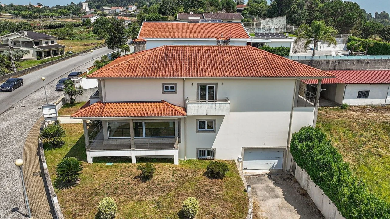 Moradia T3 para Venda em Vilaça e Fradelos Foto 17