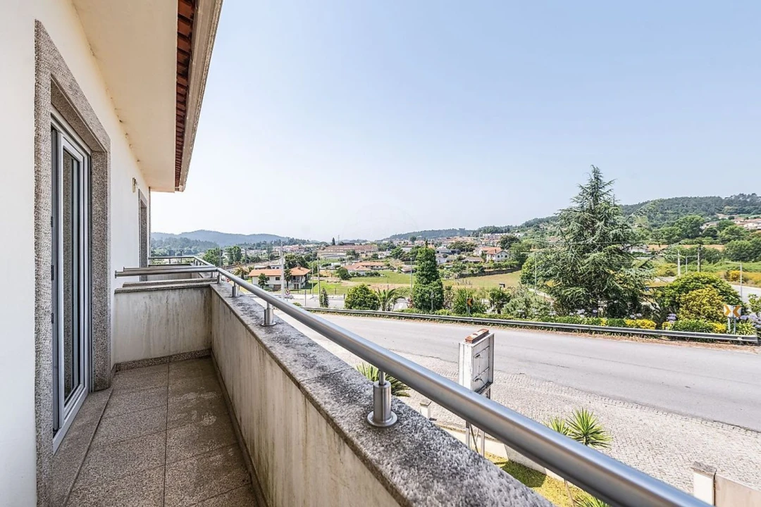 Moradia T3 para Venda em Vilaça e Fradelos Foto 31