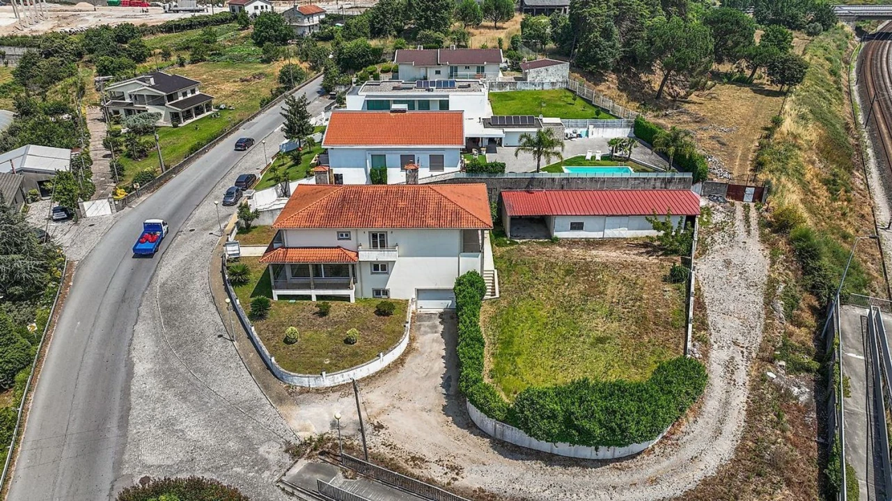 Moradia T3 para Venda em Vilaça e Fradelos Foto 8