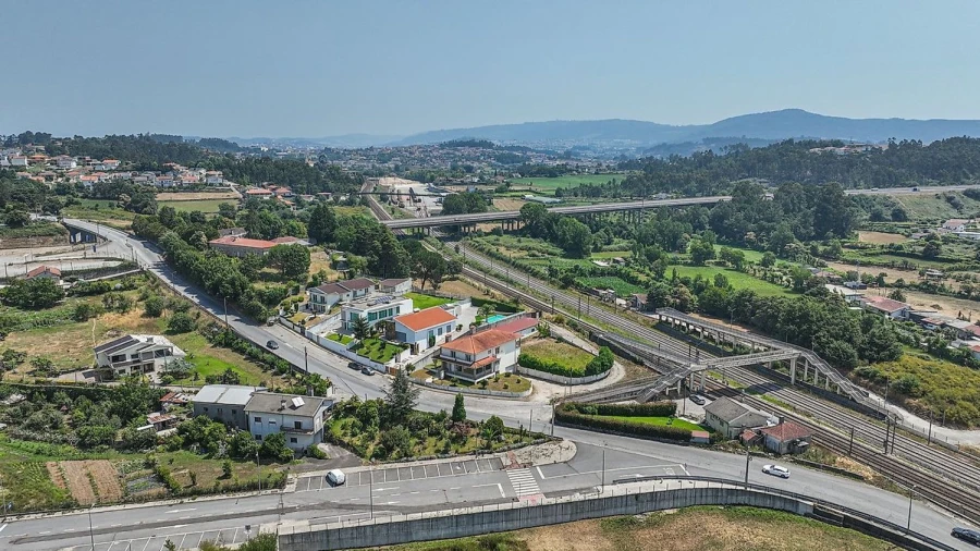 Moradia T3 para Venda em Vilaça e Fradelos Foto 4