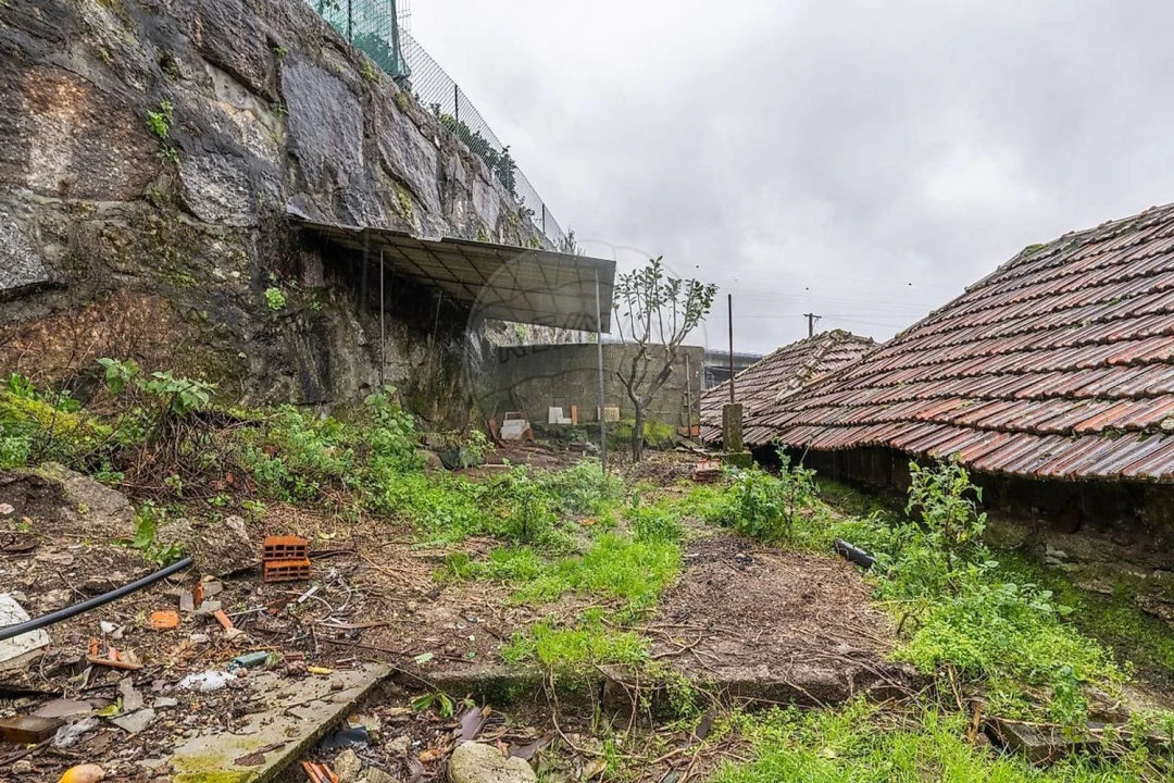 Moradia T6 para Venda em Serzedelo Foto 11