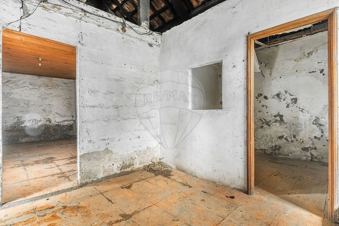 Moradia T6 para Venda em Serzedelo Foto 18