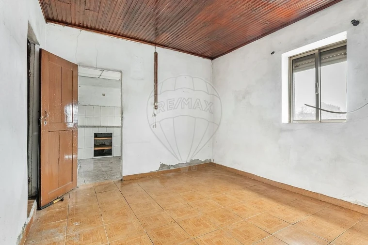 Moradia T6 para Venda em Serzedelo Foto 2