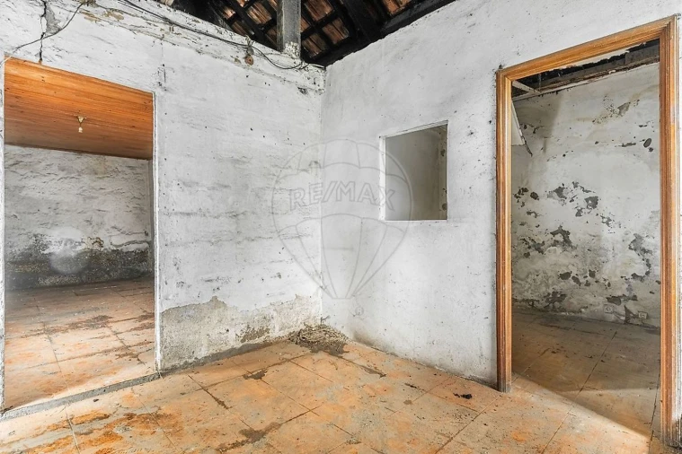 Moradia T6 para Venda em Serzedelo Foto 24